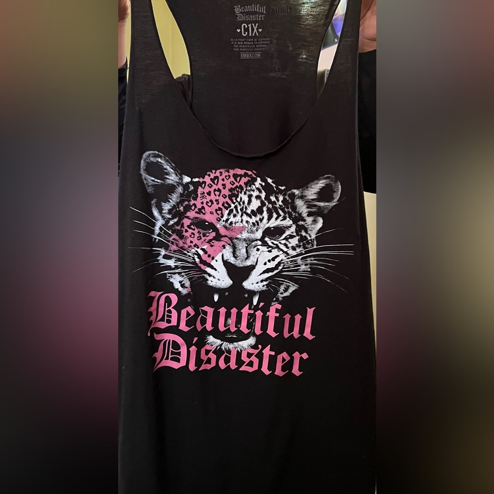 ***SOLD****Beautiful Disaster Fierce tank